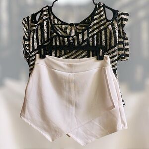 Lace Top Black &White w/White Asymmetrical Skort with Side Pockets
Top-S
Skort-M